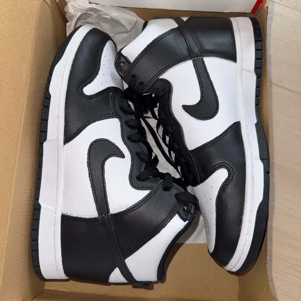 Nike Pandas
